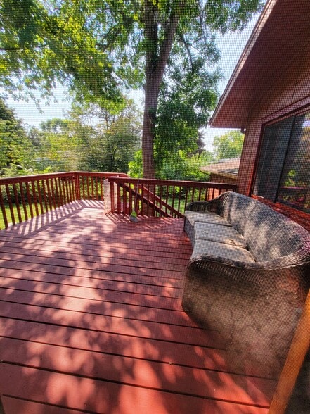 Building Photo - 5401 82nd Ave N