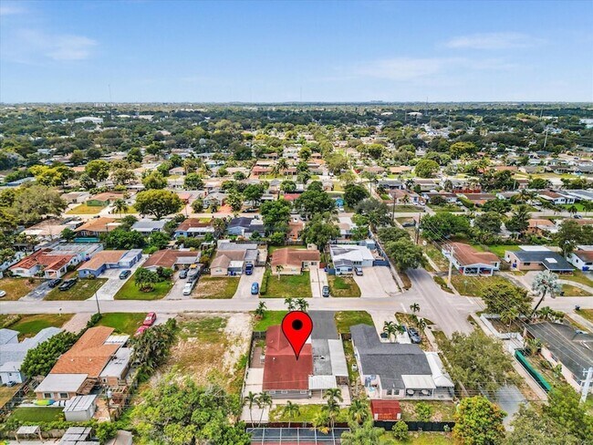 Building Photo - 6661 Meade St