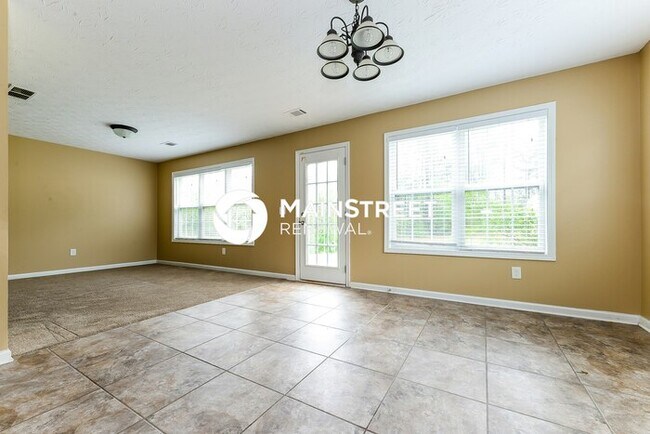 Building Photo - 3 Bedroom Pet-Friendly Home in Covington, GA with Main Street Renewal