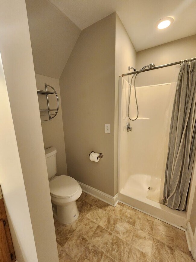 Building Photo - Montford Rental-Asheville