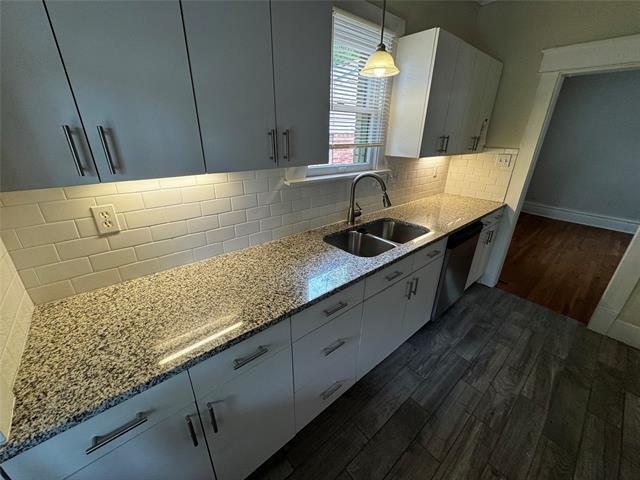 Building Photo - 4932 Victor St