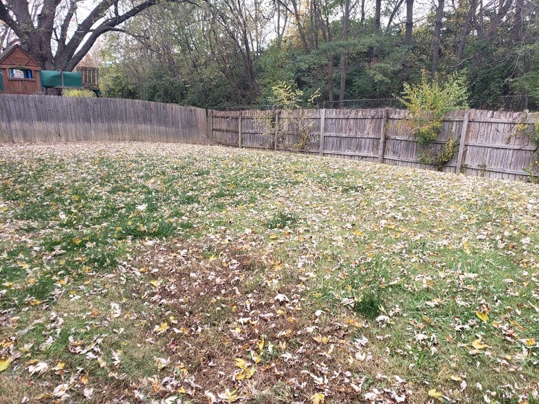 Building Photo - 5703 Bunning Dr