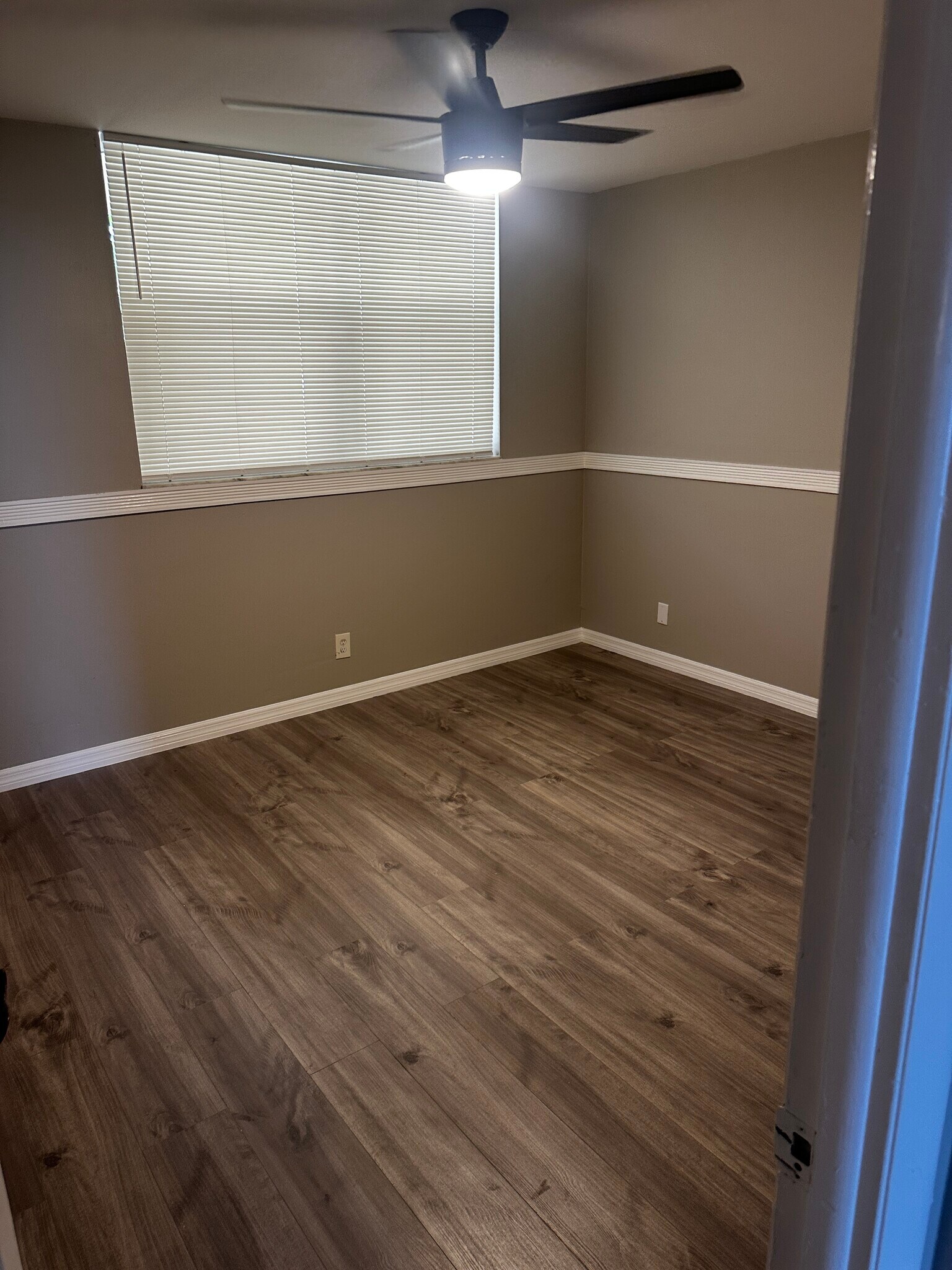 Building Photo - 403 NW 68th Ave