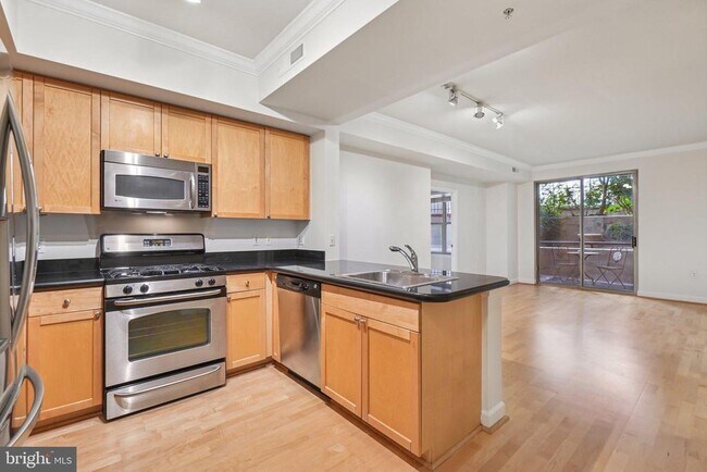 Building Photo - 1441 Rhode Island Ave NW