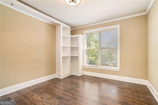 Building Photo - 2317 Crimson King Dr