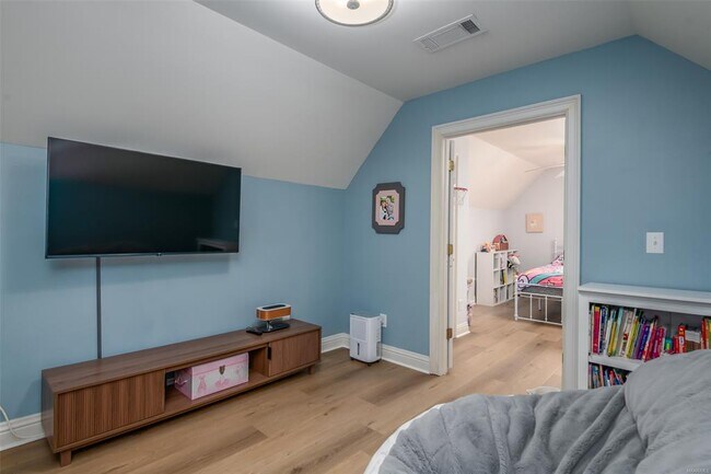 Building Photo - 8456 Marsh Pointe Dr