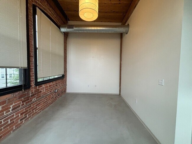 Building Photo - 88 Gerrish Ave