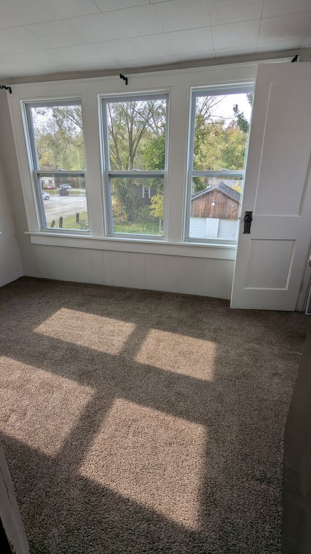 Building Photo - LEASING SPECIAL! Charming 3-Bedroom, 1-Bathroom Home in the Heart of Akron