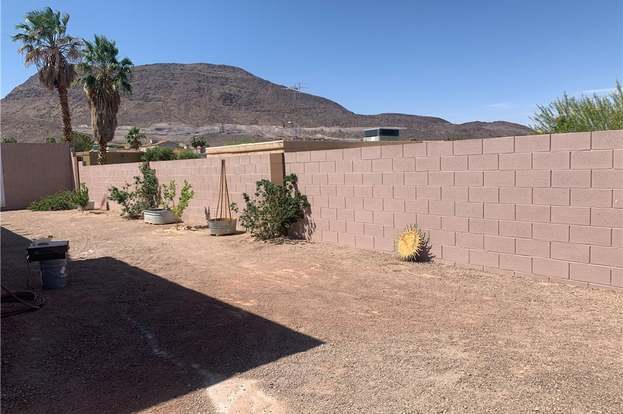 Building Photo - 415 Opal Dr