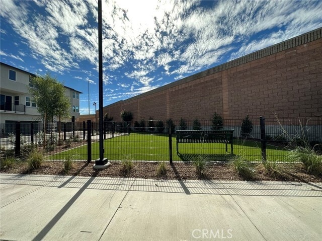 Building Photo - 1723 W Cara Dr