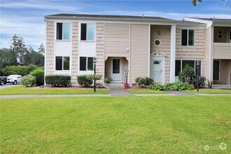 Building Photo - Beautiful 3-Condo in Lakewood – Apply Today!