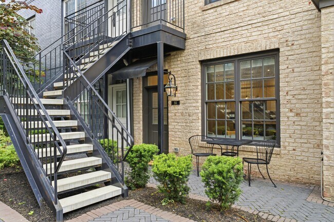 Building Photo - 84 Normandy Ave