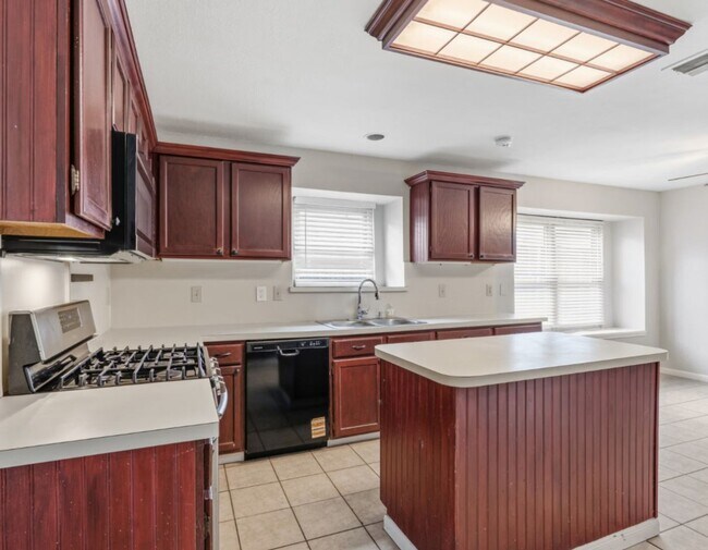 Building Photo - 1305 Minter Rd