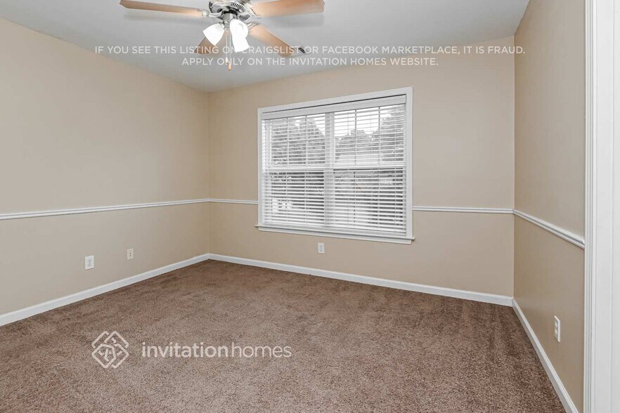 Building Photo - 940 Island Bluff Ln