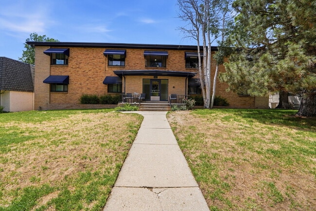 Building Photo - $1,480.95 with $300 off the first month's rent, 1 Beds - 1 Bath, Condo in Denver with Onsite Laun...