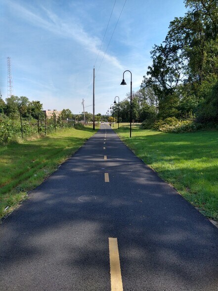 Building Photo - 5414 1st Pl NW