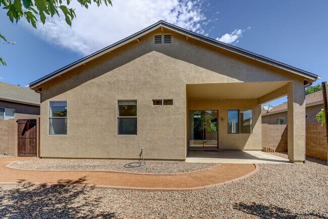 Building Photo - 6461 E Kilkenny Pl