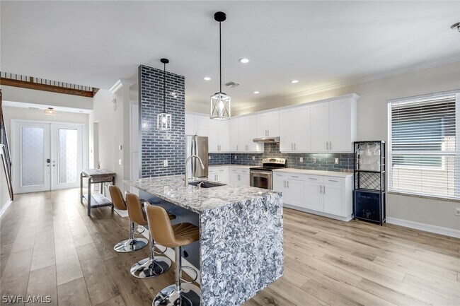 Building Photo - 6619 Marbella Dr