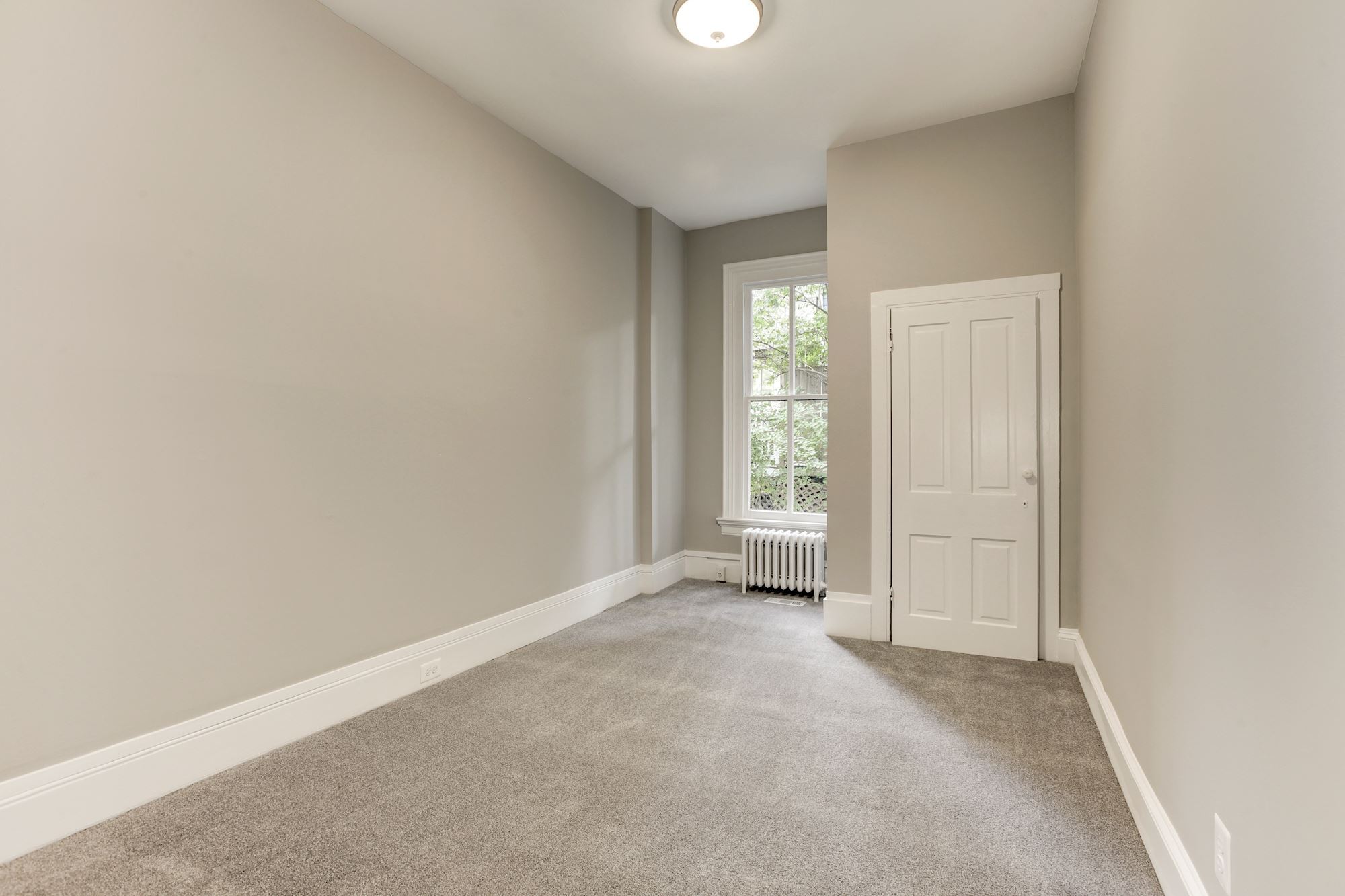 Building Photo - 212 W Montgomery Ave