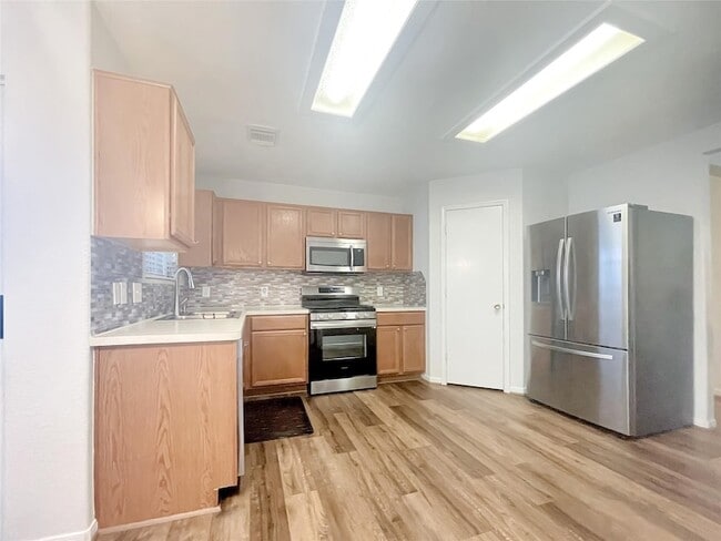 Building Photo - 2715 Yestereve Ct