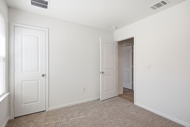 Building Photo - 1904 Marlin Spike Dr