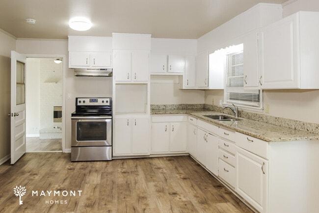 Building Photo - 2504 Trail Ridge Rd NW