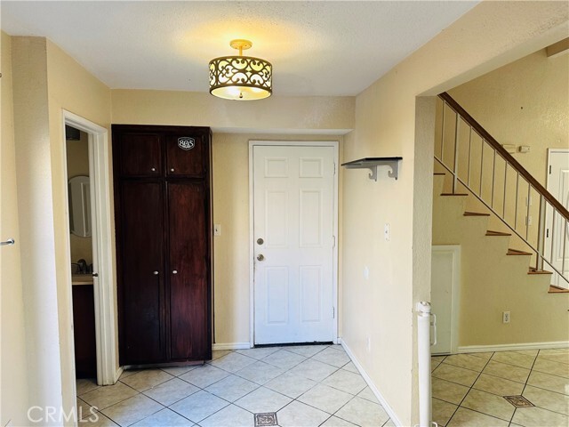 Building Photo - 3701 Summer Ln