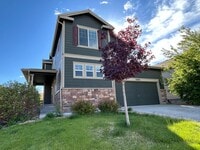Building Photo - Beautiful 5-bedroom House in the Saddle Rock Area