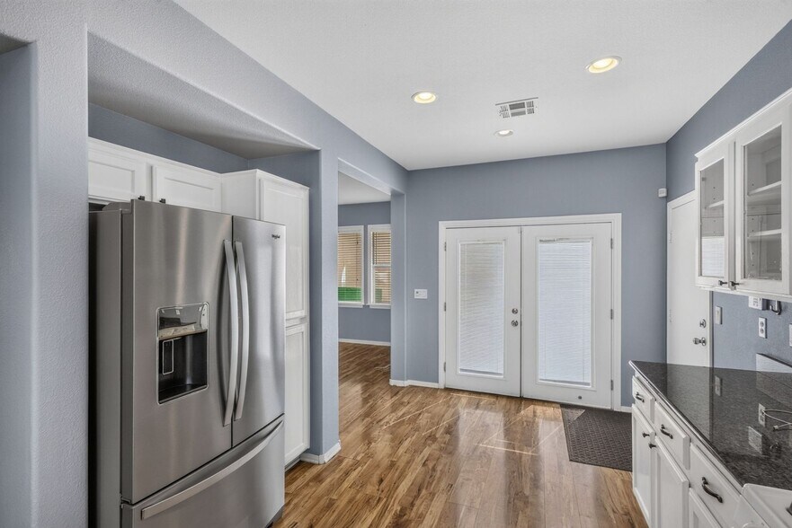 Building Photo - 8528 Myrsine Ct