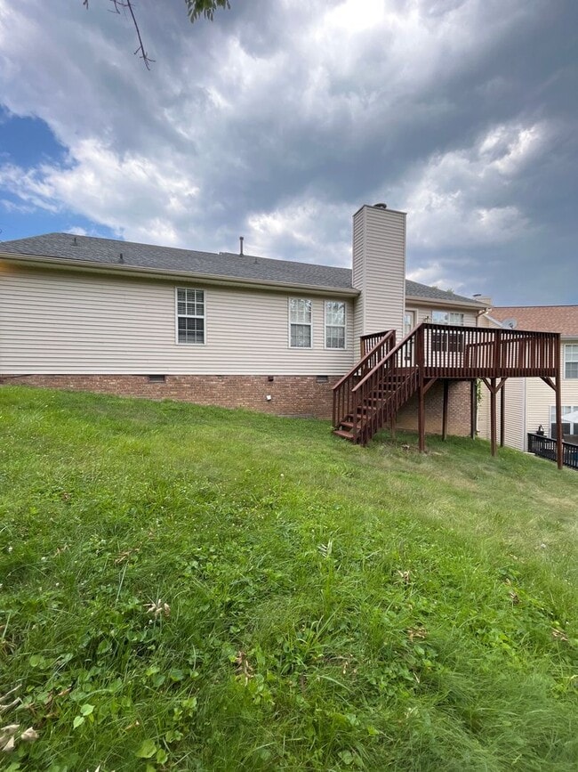 Building Photo - Charming 3 Bed/ 2 Bath home in South Nashv...
