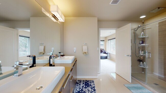 Building Photo - Auburn Lakeland Hills area/Lakeview Community- 4 bedroom 2.5 bathroom with AC - Available May 5th!