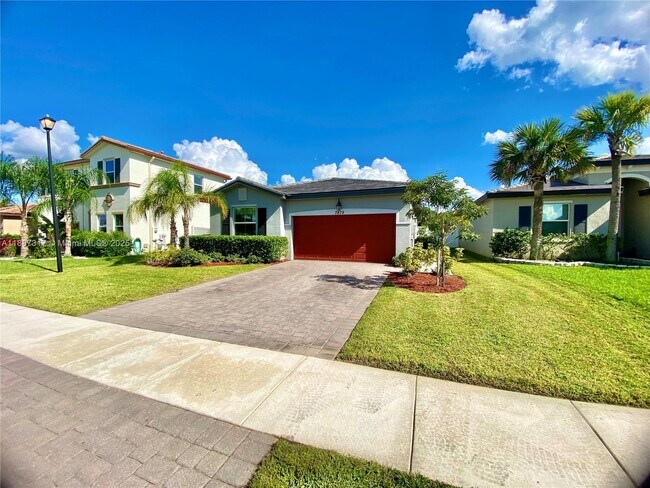 Building Photo - 7879 NW Greenbank Cir