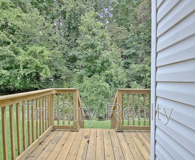 Building Photo - 210 Flat Creek Ct