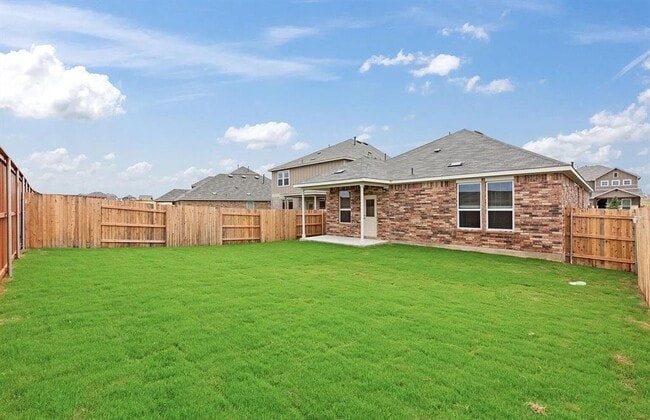 Building Photo - 288 Kapok St