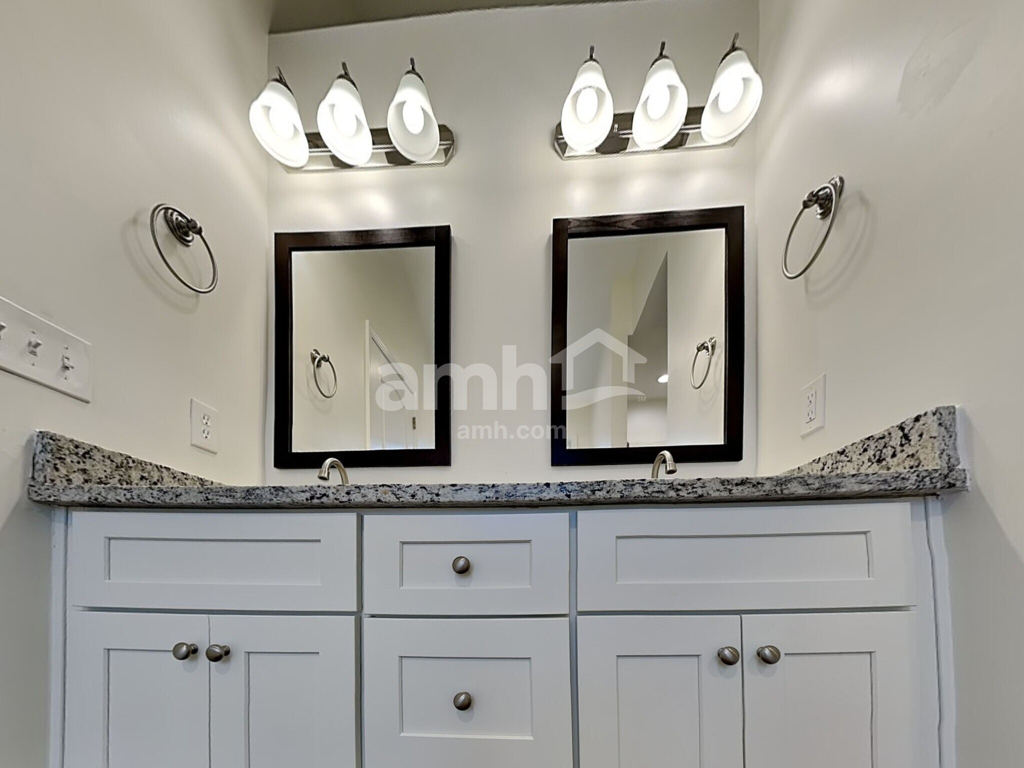 Building Photo - 1630 Brownairs Ln