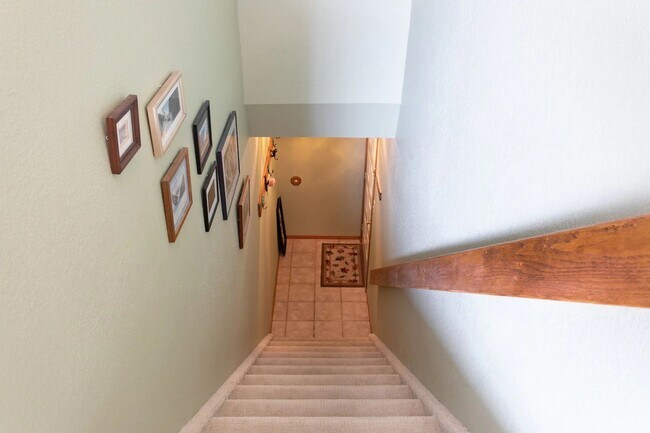 Building Photo - 716 Lagoon Dr