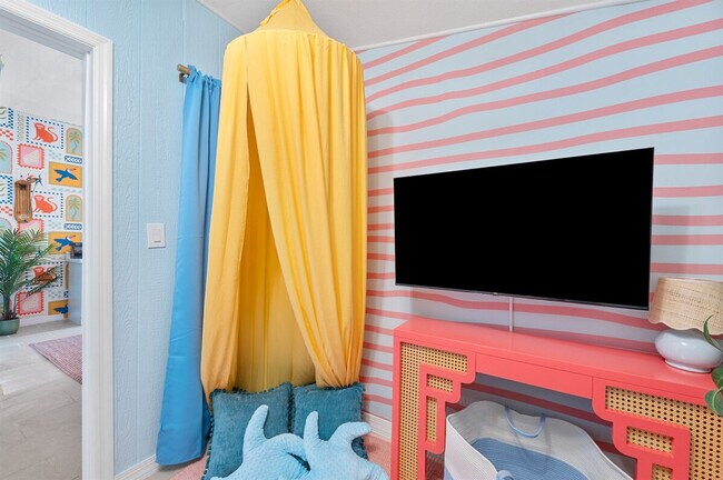 Building Photo - 8709 9th Ave NW