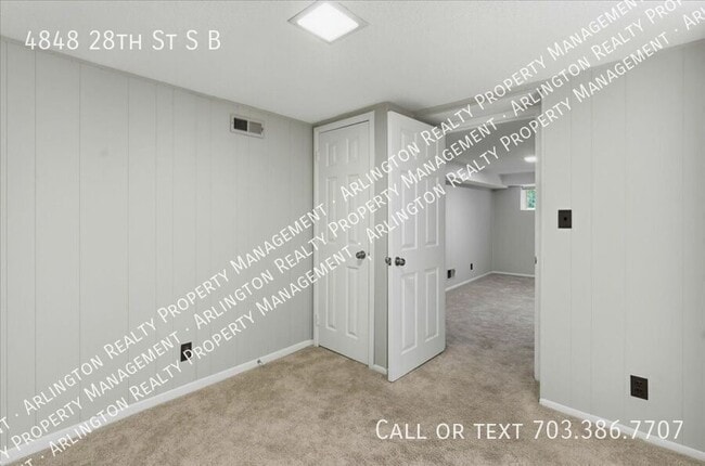Building Photo - 4848 S 28th St
