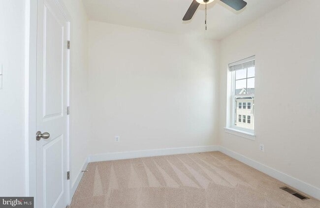 Building Photo - 8380 Amber Beacon Cir