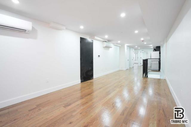 Building Photo - 3 bedroom in BROOKLYN NY 11211