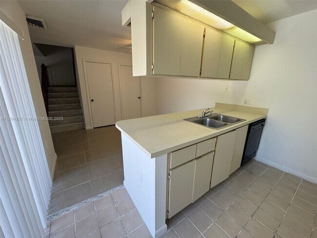 Building Photo - 719 Mill Valley Pl