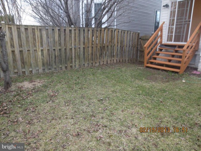 Building Photo - 6540 Creek Run Dr