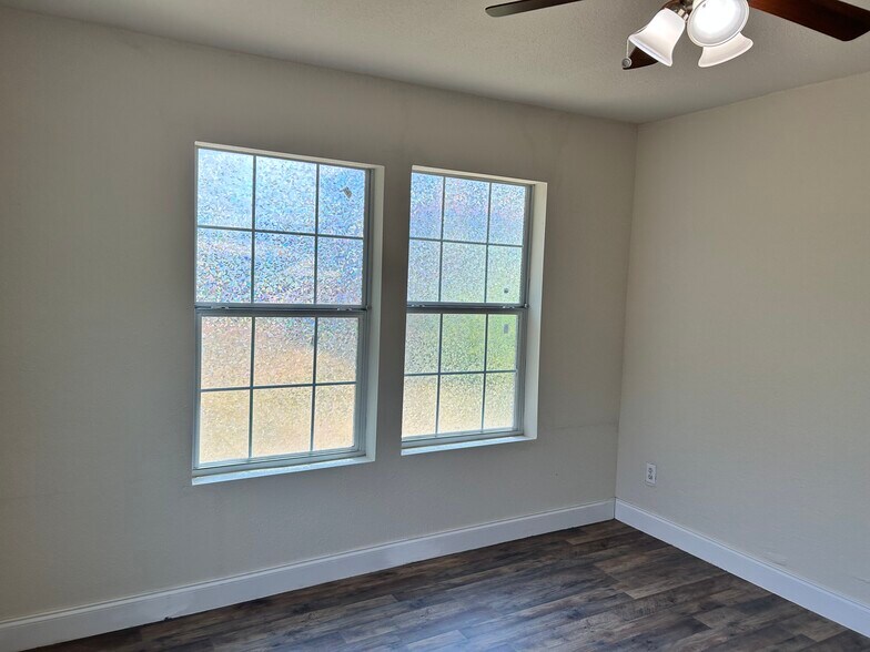 Building Photo - 106 Southway Dr