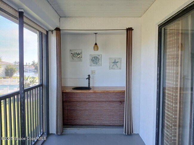 Building Photo - 325 S Banana River Blvd