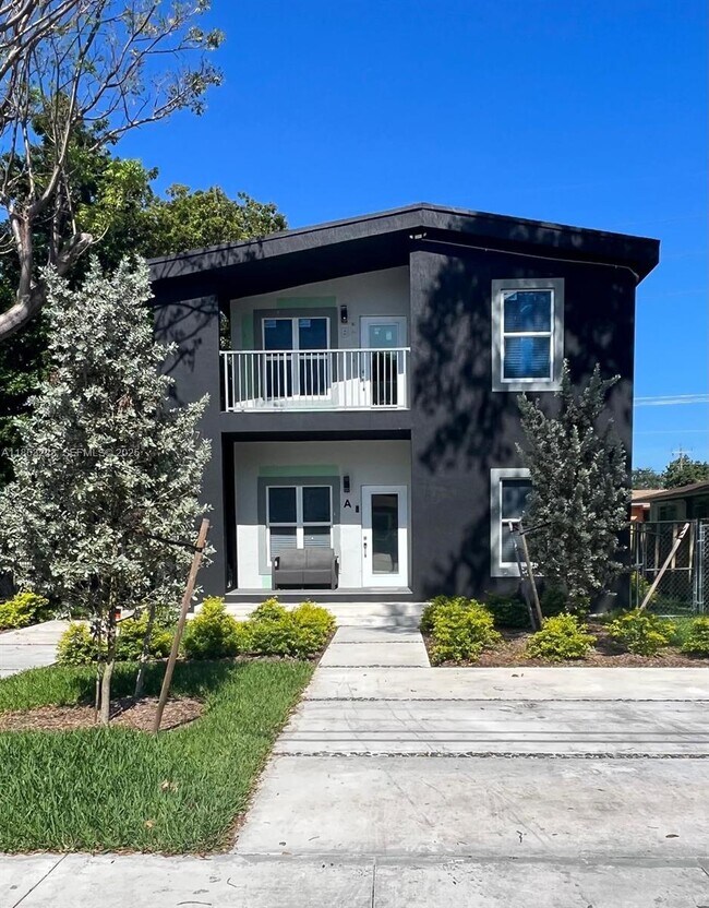 Building Photo - 7777 NW 8th Ct