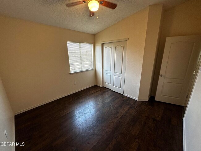 Building Photo - 14140 Meteor Rock Pl