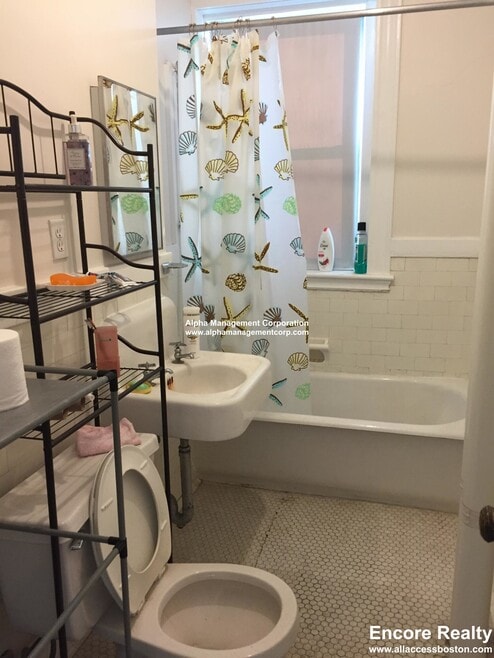 Building Photo - 17-19-19 Washington St S