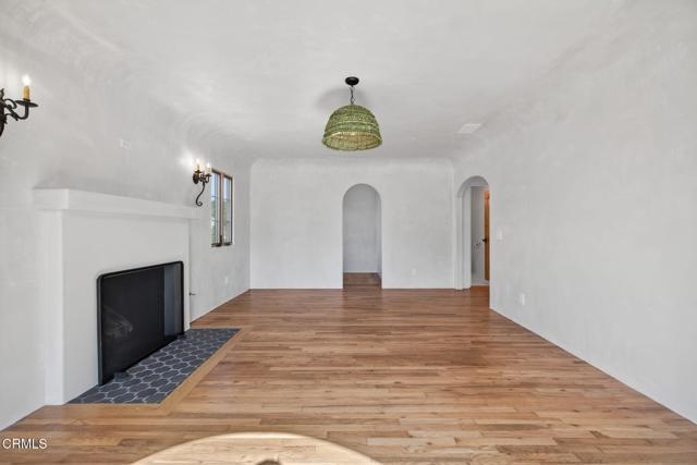 Building Photo - 622 S Evergreen Dr