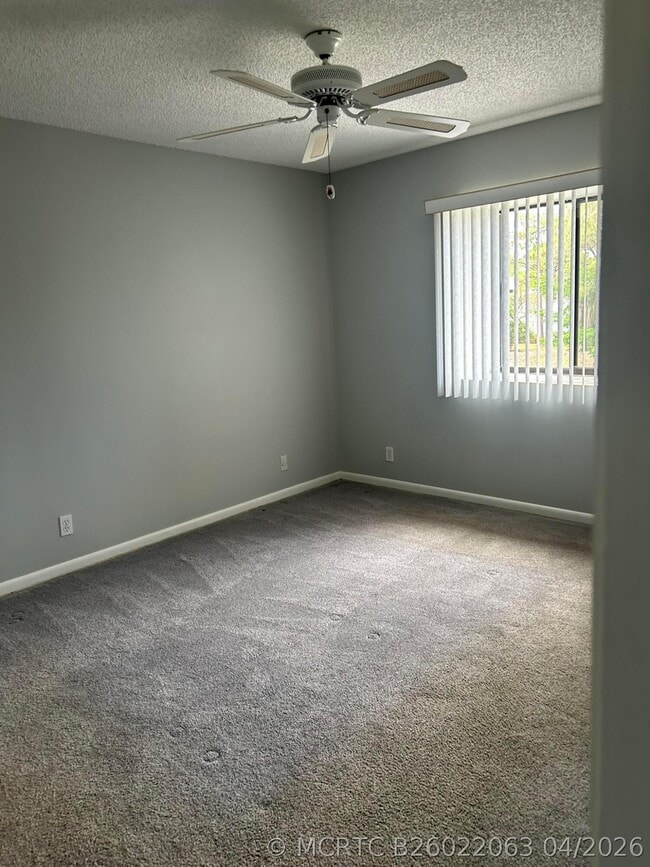 Building Photo - 3001 SE Aster Ln