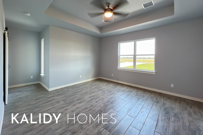 Building Photo - 12624 E Hefner Rd